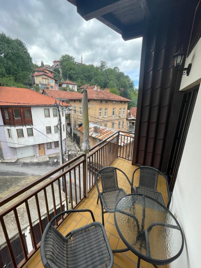 Casa Gialla Free Parking Saraievo Exterior foto